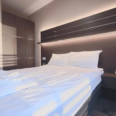 Belvedere Hills Luxury And 3*